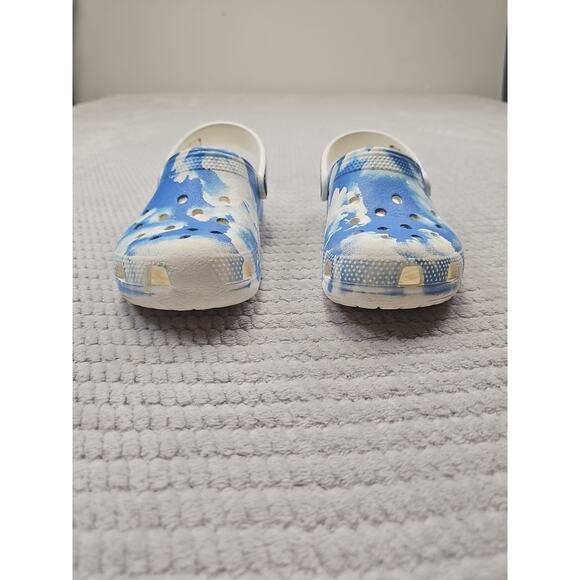 Crocs Shoes Child Size 13 Cloud Print Slip On Casual Outdoor - Picture 2 of 9
